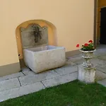 Chez Rovere 펠라