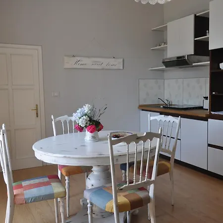 Daire Chez Rovere Pella